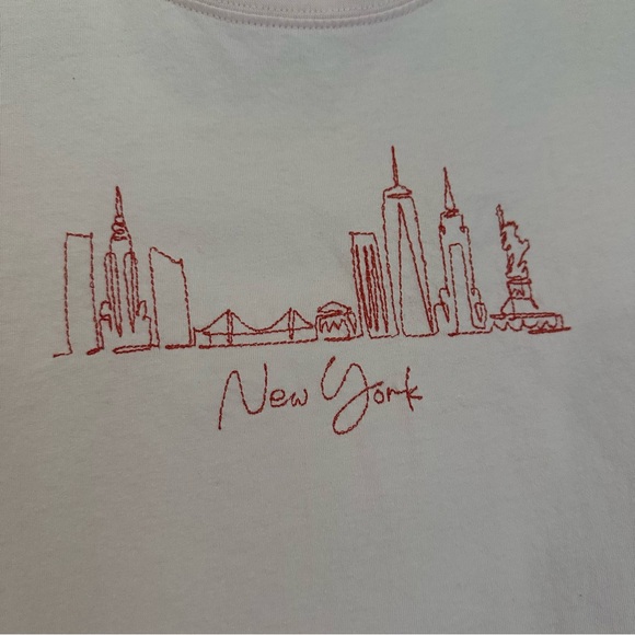 Mulberry and Grand Pink T Shirt, Medium, 100% cotton, New York skyline stitching - Picture 2 of 5